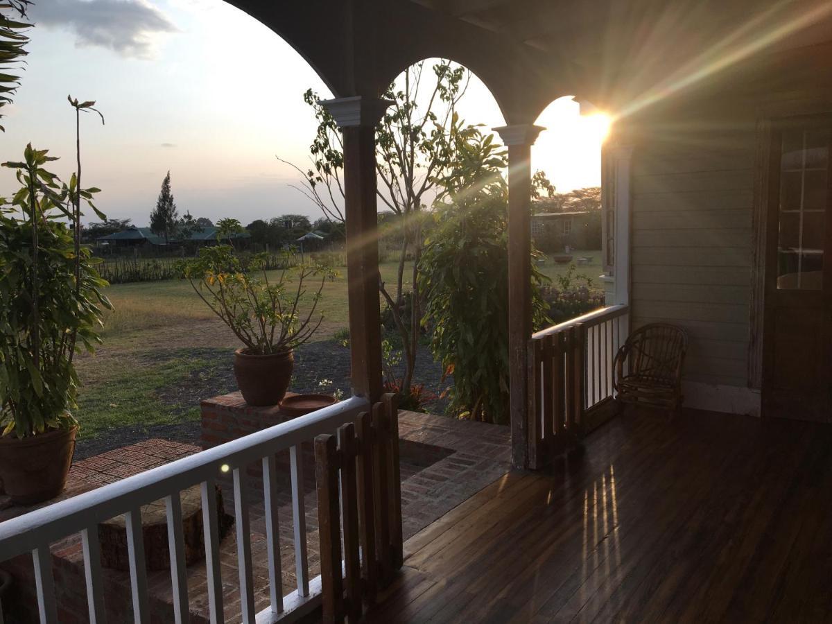 ナニュキ The 100 Year Old Houseヴィラ エクステリア 写真